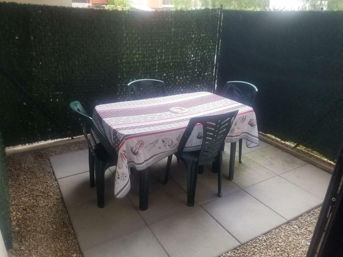 F1 De 36M2 Avec Terrasse Et Parking Privatif. La Roquette-sur-Siagne Exterior foto